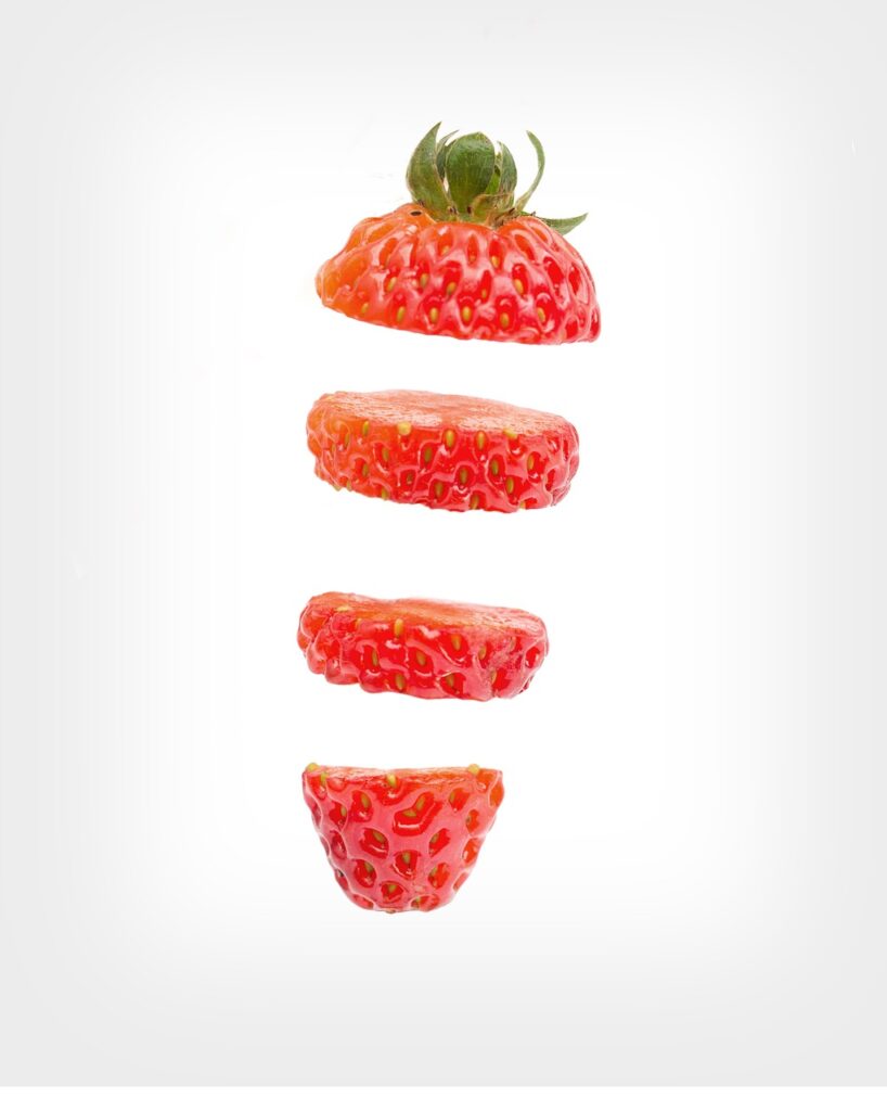sliced strawberries, strawberries-rich, strawberries, strawberry red, strawberries abundant, fruits rich, fruits white background, strawberry natural, iphone wallpaper